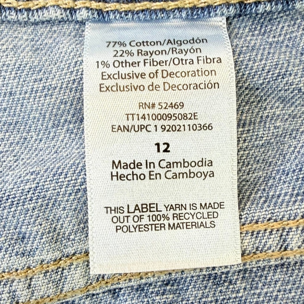 Time and Tru Womens Sz 12 High Rise Embroidered Floral Denim Shorts Distressed - Picture 4 of 9